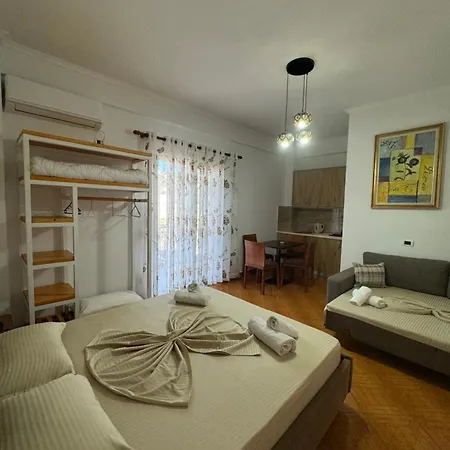 Frida Hotel Himare