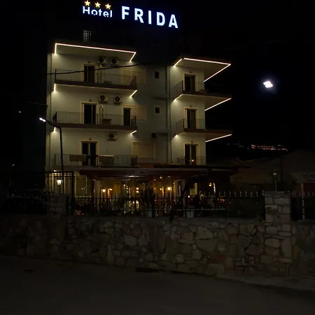 ホテル Frida ヒマラ